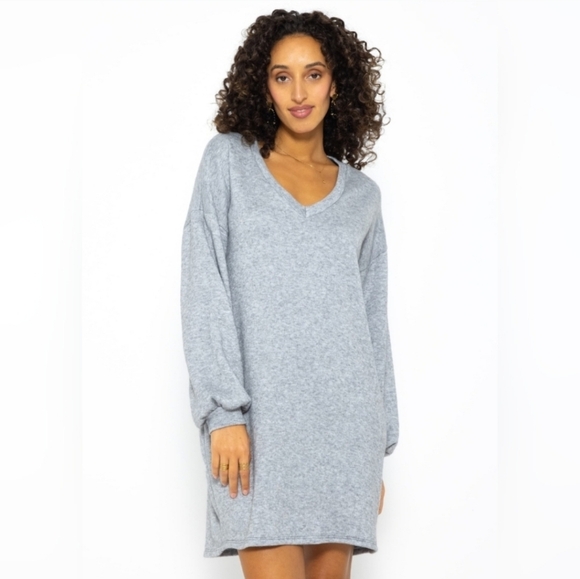 NEW! Zenana Outfitters Gray / Blue Long Sleeve - Oversized - Picture 1 of 9
